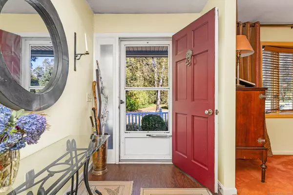 Westerly, RI 02891,9 Cedar Crest Drive