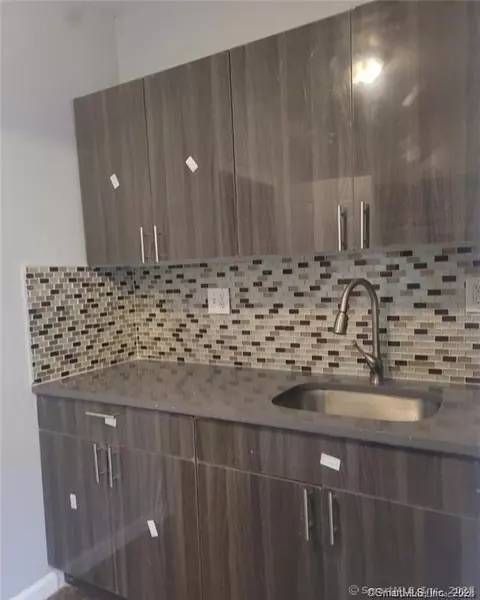 343 Pearl Street #1R, Bridgeport, CT 06608