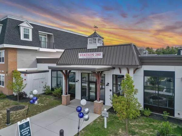 280 Salmon Brook Street #4-4304A, Granby, CT 06035