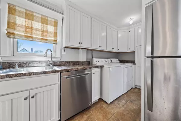 Waterbury, CT 06706,40 Laval Street