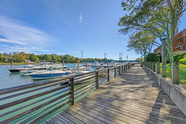 Greenwich, CT 06897,15 River Road #STE 210