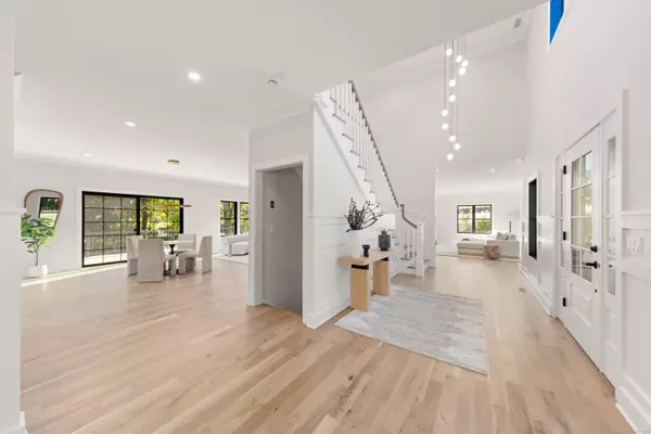 Stamford, CT 06905,31 Gray Farms Road