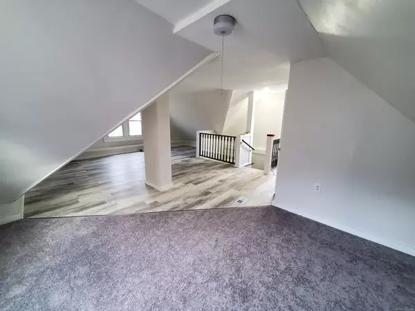 New Haven, CT 06511,402 Huntington Street