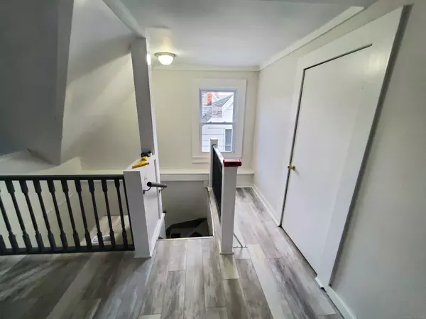 New Haven, CT 06511,402 Huntington Street