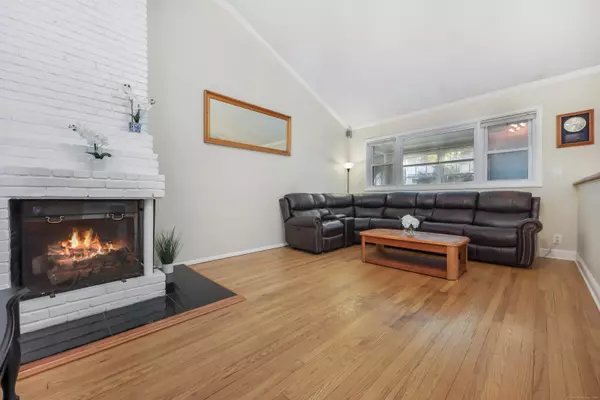 Stamford, CT 06905,113 Wood Ridge Drive