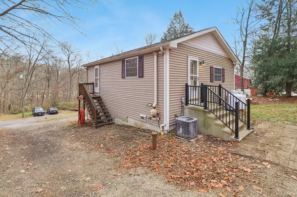 Bethany, CT 06524,34 Northrop Rd Extension