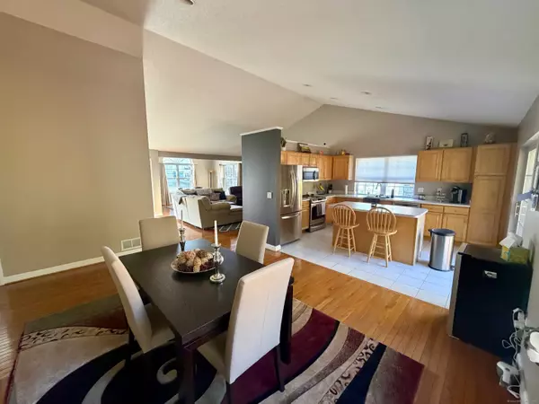 Middletown, CT 06457,142 Greenview Terrace