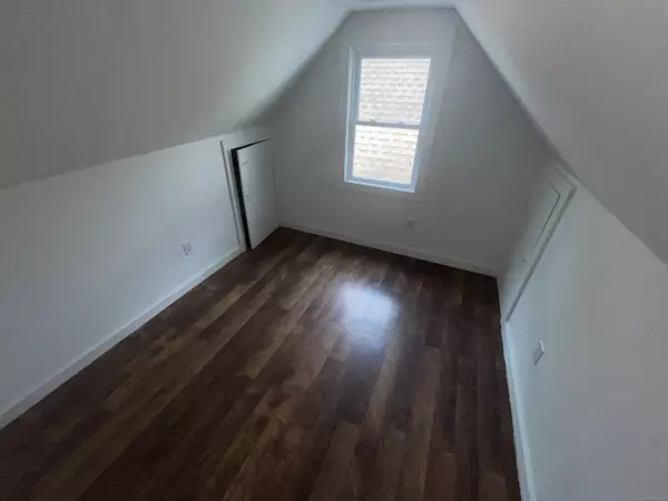 New Haven, CT 06511,212 Newhall Street #3