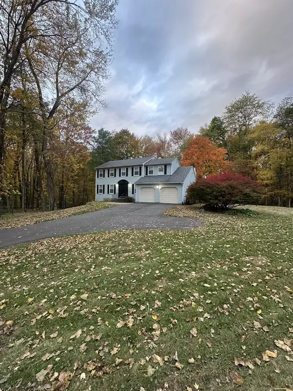 2 Croydon Drive, Bloomfield, CT 06002
