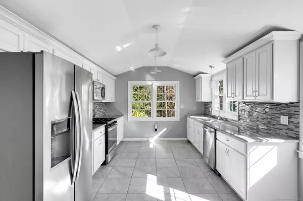 North Branford, CT 06472,1616 Middletown Avenue