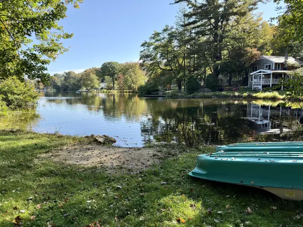 7 W Street, Andover, CT 06232