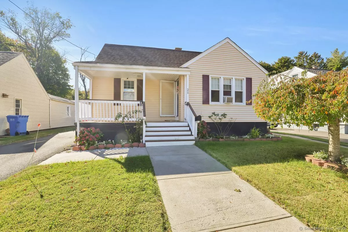 Hamden, CT 06514,21 Roosevelt Street