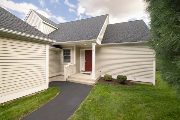 Middlebury, CT 06762,3 Pommel Lane #3