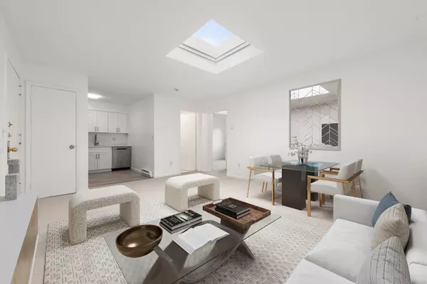 Stamford, CT 06902,737 Cove Road #D2