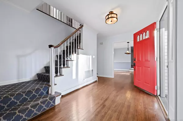 Greenwich, CT 06831,35 Turner Drive