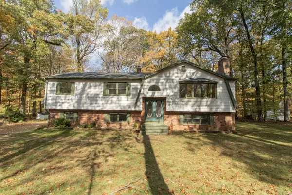 241 Jefferson Drive, Guilford, CT 06437