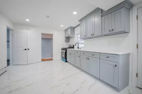 Meriden, CT 06451,66 Evansville Avenue