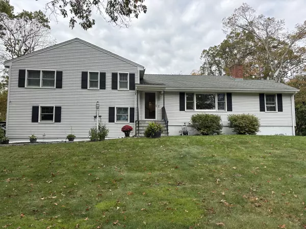 846 Beechwood Road, Orange, CT 06477