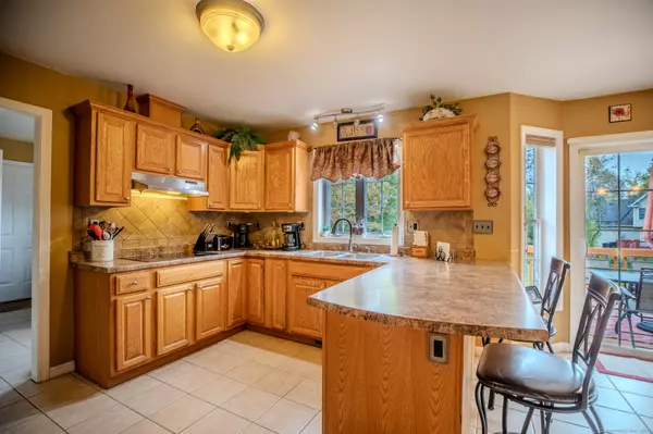 Windsor, CT 06095,24 Macktown Road