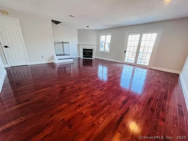 Danbury, CT 06810,130 Deer Hill Avenue #12