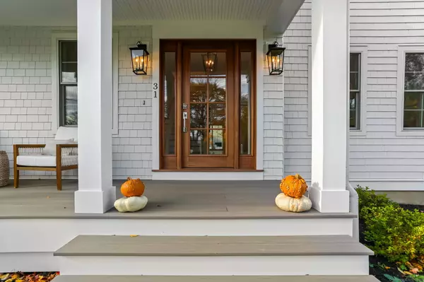 Fairfield, CT 06825,31 High Ridge Road