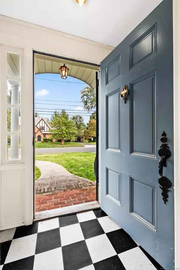 West Hartford, CT 06107,63 Rumford Street