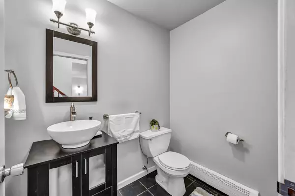 Bozrah, CT 06334,71 Blue Hill Road