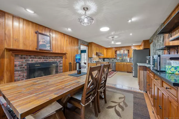 Bristol, CT 06010,96 Oak Hill Drive