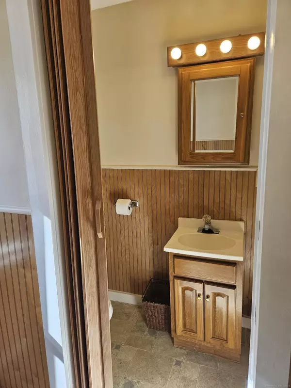 Plainfield, CT 06354,35 Salisbury Avenue