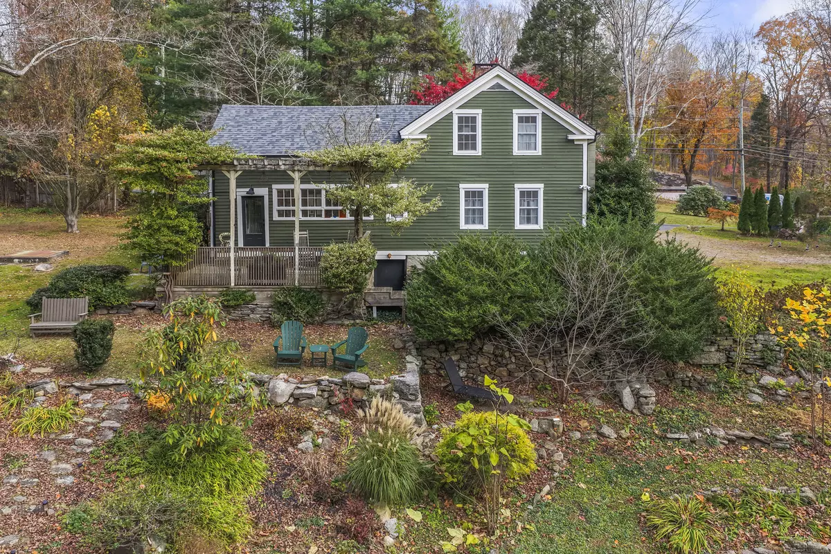 Newtown, CT 06482,270 Berkshire Road