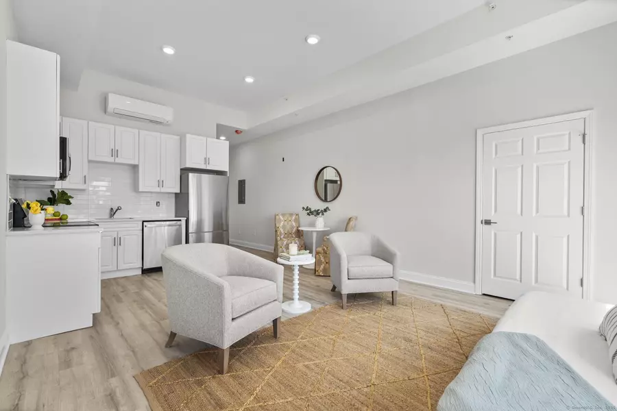 120 Broad Street #407, New London, CT 06320