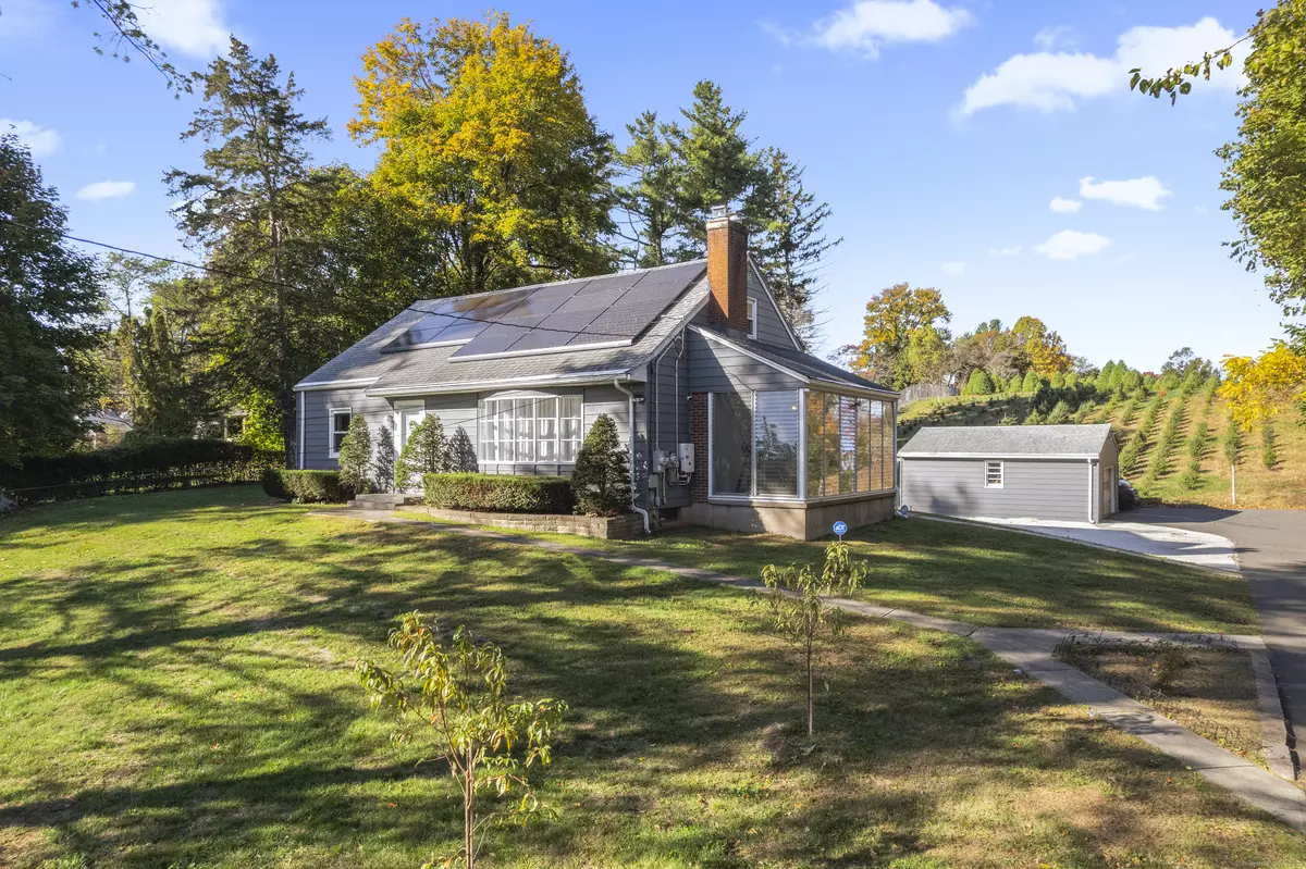 Hamden, CT 06518,650 Evergreen Avenue