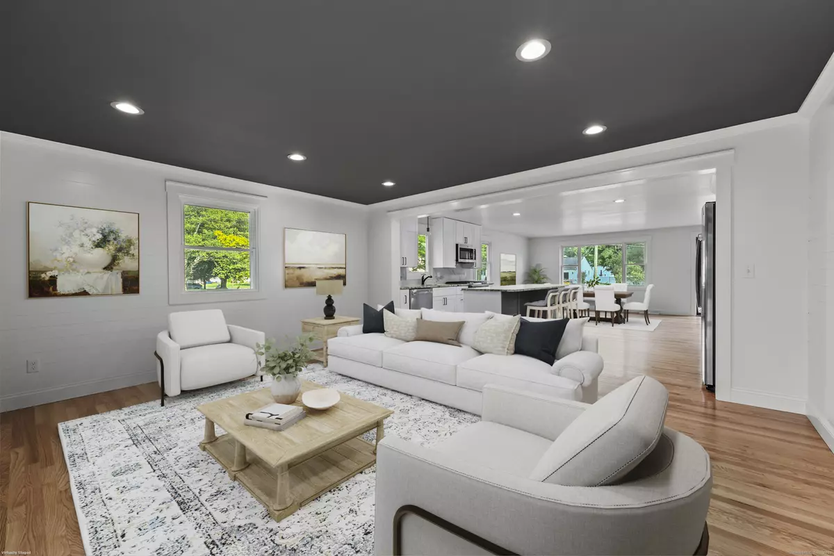 Glastonbury, CT 06033,15 Lancaster Road