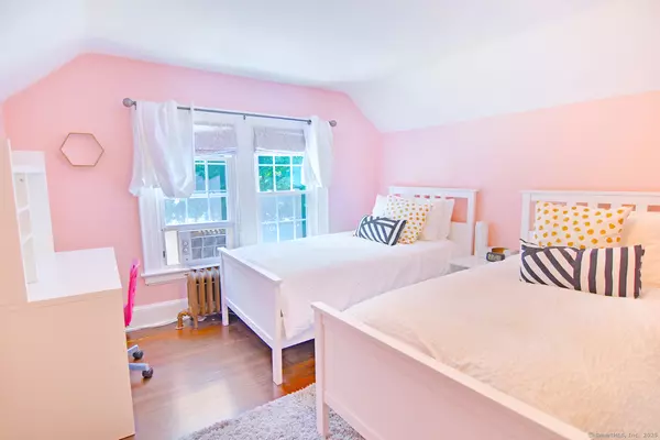 Waterbury, CT 06710,541 Willow Street