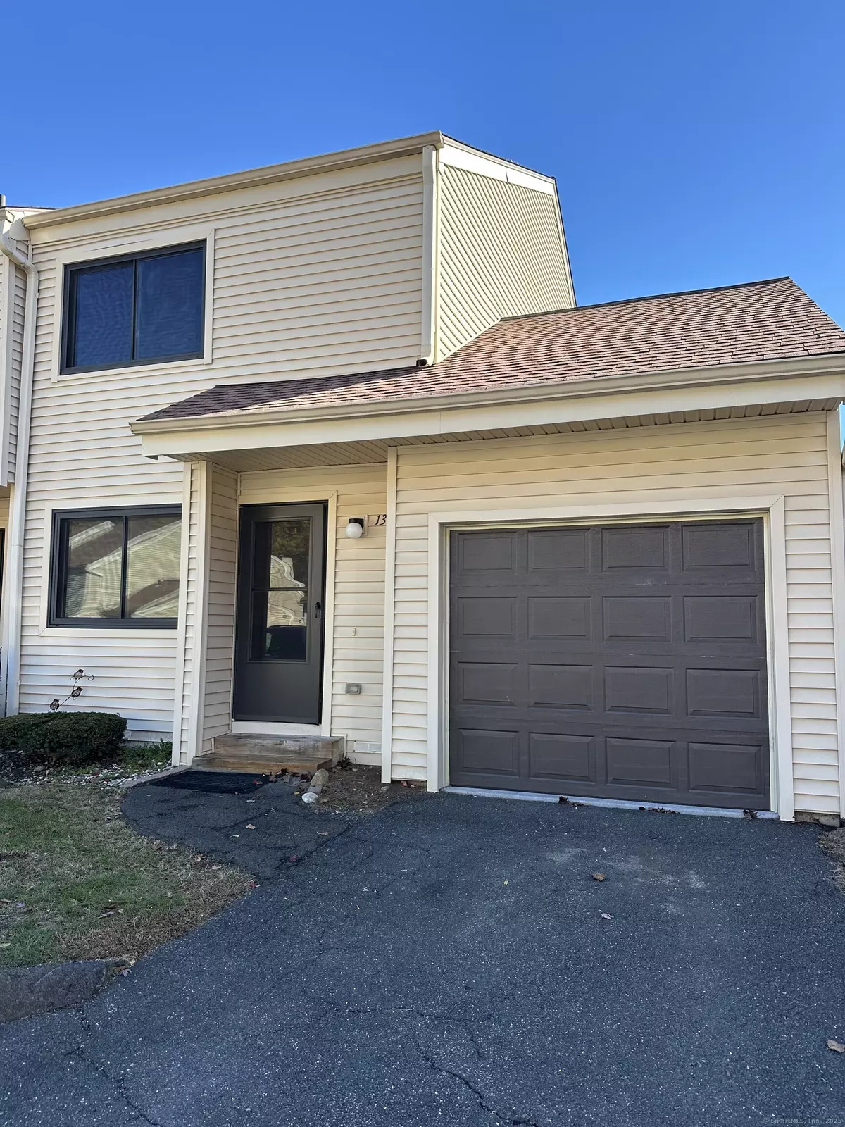 Bethel, CT 06801,13 Deer Run #13