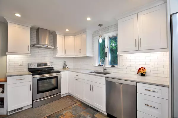 South Windsor, CT 06074,274 Smith Street