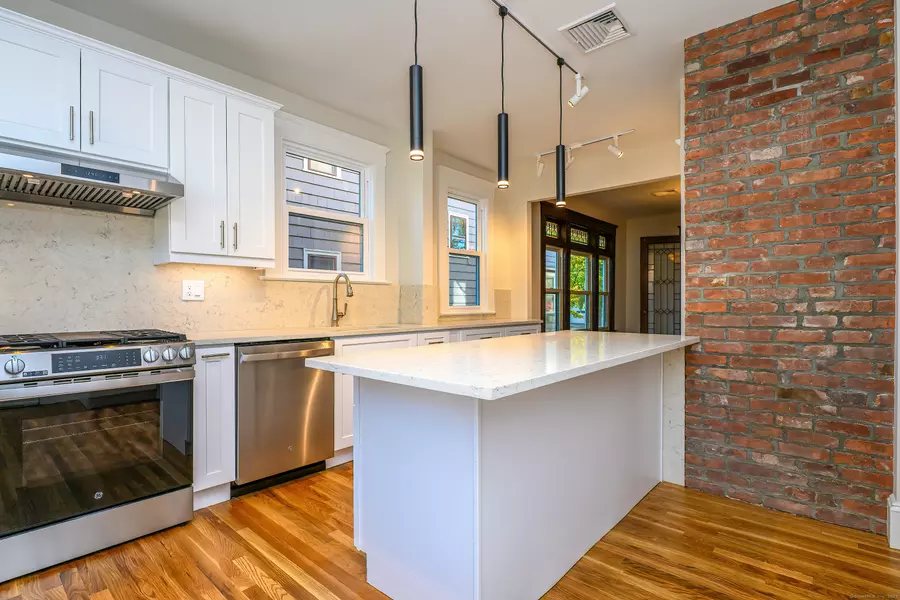 27 Hubinger Street #1, New Haven, CT 06511