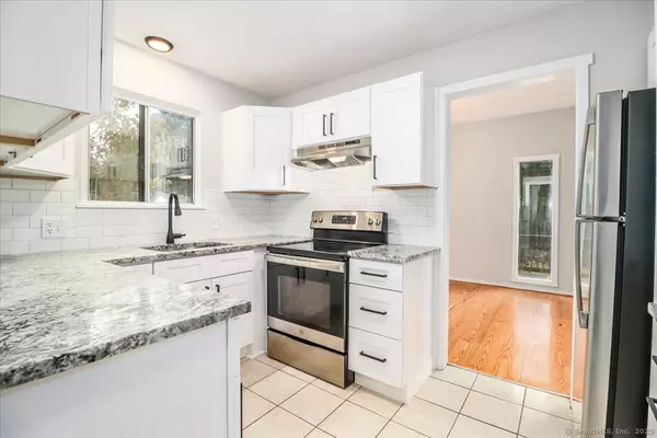 Southbury, CT 06488,487 Heritage Village #A