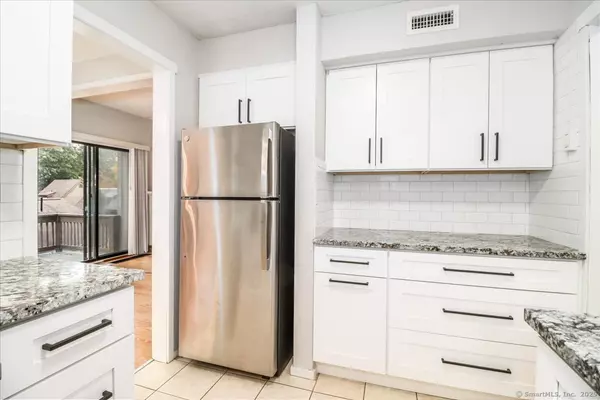 Southbury, CT 06488,487 Heritage Village #A