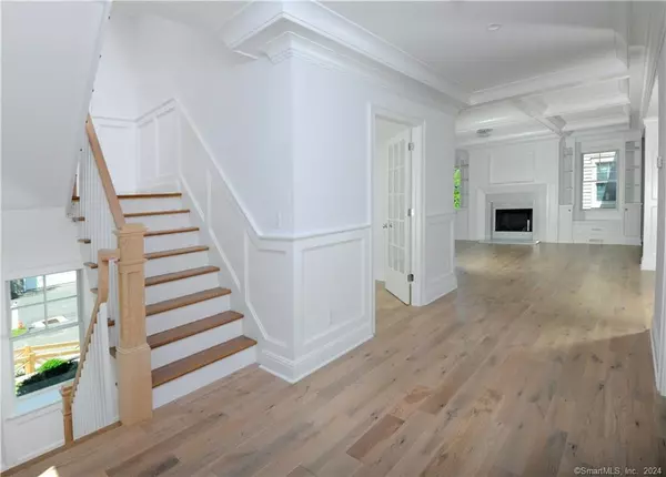 Greenwich, CT 06830,1 Home Place #B