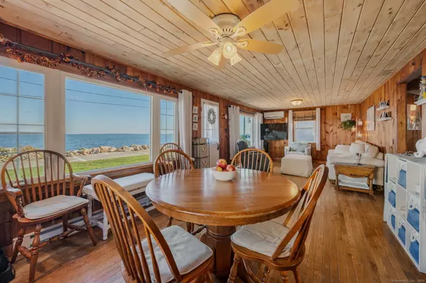 East Lyme, CT 06357,43 Attawan Avenue