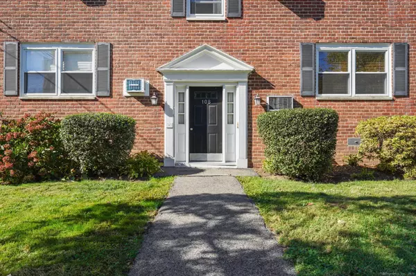 108 Strawberry Hill Avenue #1, Stamford, CT 06902