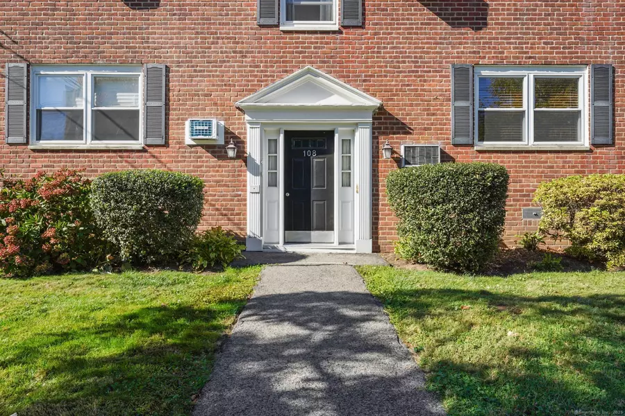 108 Strawberry Hill Avenue #1, Stamford, CT 06902