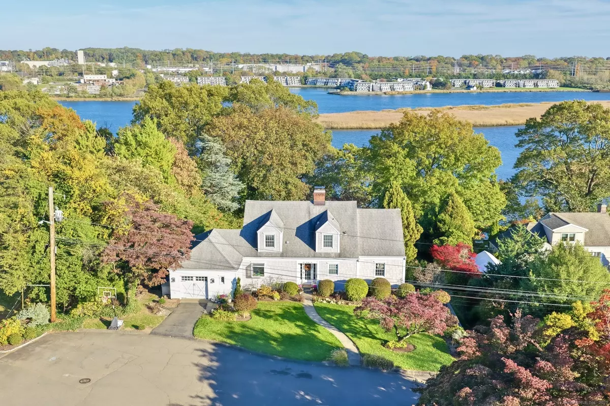 Stratford, CT 06614,576 Bridgeview Place