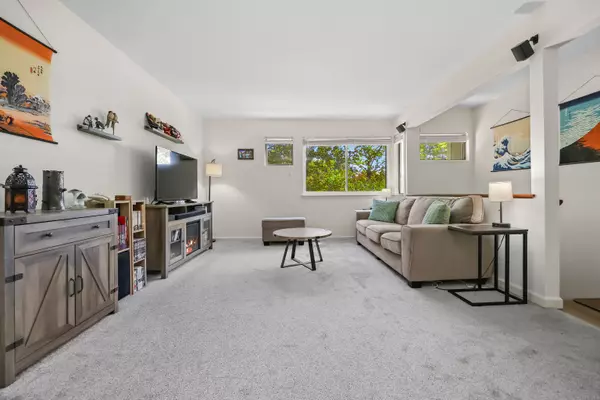 Norwalk, CT 06851,34 Sunrise Hill Road #34