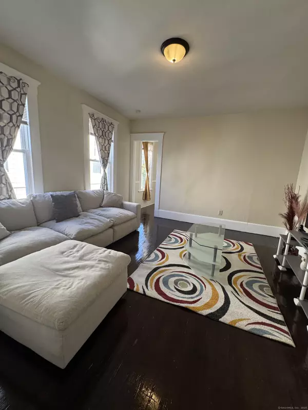 New Haven, CT 06511,766 George Street #2