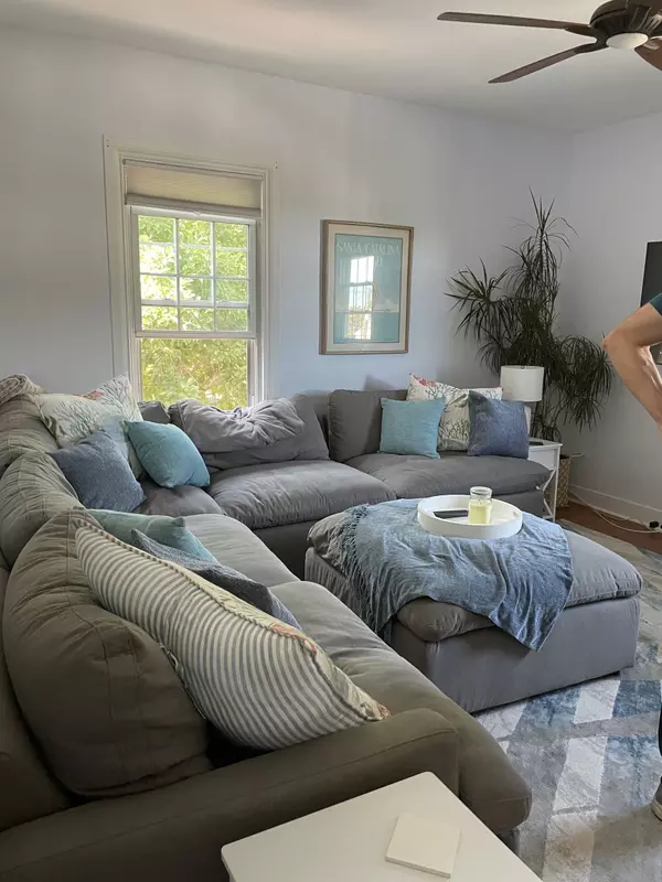 Groton, CT 06355,19 Ashby Street