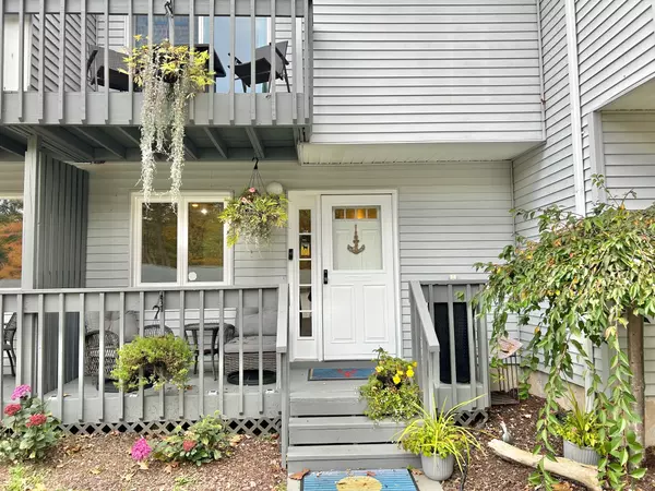 Farmington, CT 06085,243 New Britain Avenue #243