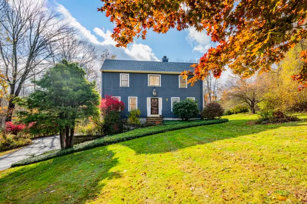 Woodbury, CT 06798,17 Old Flanders Road