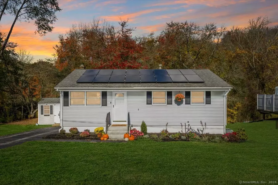 35 Shawondassee Drive, Stonington, CT 06378